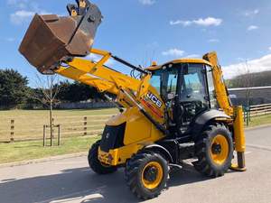 Se vende retroexcavadora usada JCB 3CX 4cx con buen estado - Product Image 4