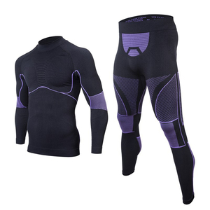 Conjunto de compresión sin costuras de tendencia para hombres Nueva llegada Traje de yoga con mallas de compresión de cintura alta y camisa de apoyo - Product Image 1