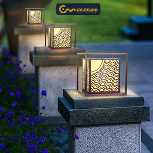 DTC01 CMDecor Lampe solaire LED pour poteau de portail, blanc chaud, éclairage extérieur de jardin, bronze/acier inoxydable/aluminium/verre, DC IP66, utilisation hôtelière - Product Image 2