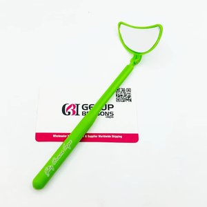 Miroir en plastique vert professionnel avec poignée pliante pour Extensions de cils personnalisation gratuite Instrument de beauté disponible - Product Image 1