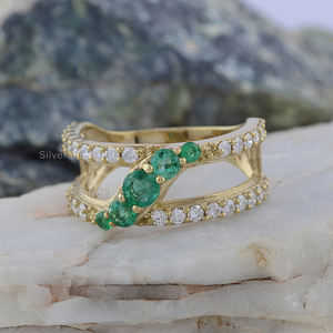 Anillo de oro sólido de 18 quilates Anillo de piedras preciosas Esmeralda para fiesta de boda de compromiso al mejor precio Producible en 10K / 14K - Product Image 4