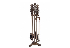 Juego de herramientas de fuego de hierro de diseño adornado con soporte resistente y belleza atemporal, perfecto para entornos de chimenea acogedores de noche - Product Image 2