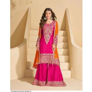 Ensemble Salwar Suit & Dupatta en trois pièces en tissu de soie Chinon de couleur foncée élégante, inspiré de Bollywood, imprimé numériquement - Product Image 1