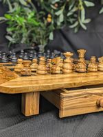 BOÎTE D'ÉCHECS EN BOIS ET RÉSINE PERSONNALISÉE DE QUALITE HOMME Ensemble de jeu d'échecs en résine de luxe Pièce d'échecs rouge noir par Tayyab Handicraft