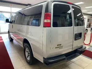 Usado 2015 Chevrolet Express 2500 LS - Product Image 4