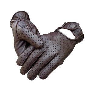 Gants en cuir de mode personnalisés de haute qualité pour hommes Gants de conduite souples en cuir de vachette d'origine Saison d'hiver Gants de golf similaires en PU - Product Image 4