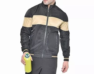 Chaqueta Cortavientos Impermeable con Capucha y Media Cremallera para Hombre, Personalizada al por Mayor, de Poliéster, para Correr - Product Image 5