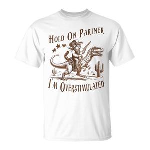 Camiseta Vintage con Diseño de Gato Vaquero 'Hold on Partner I'm Overstimulated' - Camiseta Promocional de Estilo Vintage con Gato - Product Image 1