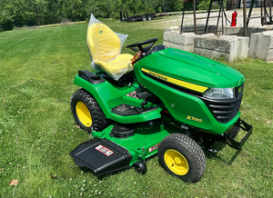 เครื่องตัดหญ้าแบบนั่งขับ John for Deer X590 เครื่องยนต์ดีเซล 2 จังหวะ 125 ซีซี 1000 วัตต์ สำหรับงานอุตสาหกรรม ใบมีดทรงกระบอก ถังเก็บหญ้า 100 ลิตร จัดส่งฟรี - Product Image 6