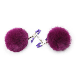 Venta al por mayor de fábrica, pinzas de pecho de plumas rojas redondas de Color erótico, juguetes para parejas, Bondage, electrodomésticos femeninos, pinzas para bolas de pelo - Product Image 3