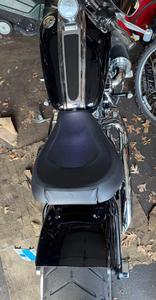 Usato 2010 HAR LEY- DAVIDSON ROCKER C 103 con trasmissione MANUEL a 6 velocità trasporto speciale a 2 posti - Product Image 6