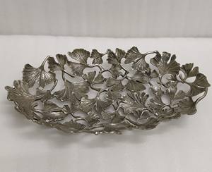 Plateau de service décoratif à fleurs pour la maison, l'hôtel, le restaurant, la cuisine et la table Plateau de service en laiton et acier de forme ovale couleur argent - Product Image 1