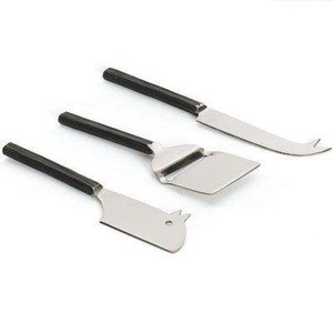 ชุดมีดหั่นชีสสำหรับปาดเนยด้ามเคลือบด้วยผงสีดำ - Product Image 1