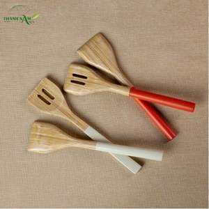 Elegante Juego de Espátulas de Cocina de Bambú - Donde la Artesanía se Une al Ritual Diario - Product Image 4