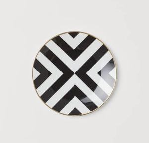 Plateau de service rectangulaire en résine au design professionnel avec poignées métalliques, style vintage, pour petit-déjeuner, thé, café et aliments - Product Image 3