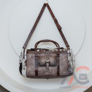 Nouveau sac polochon en cuir repoussé personnalisé sac de week-end en cuir de vachette pleine fleur fait à la main grand voyage vacances vacances sacs - Product Image 3