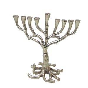 เชิงเทียนรูปต้นไม้สไตล์โมเดิร์น ชุบนิกเกิล งานโลหะคุณภาพดี ตกแต่งสวยงาม ทำด้วยมือ - Product Image 1