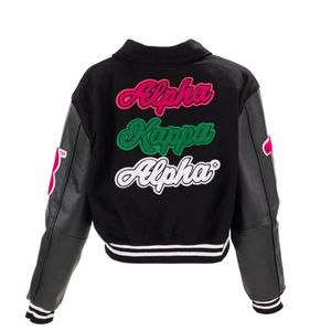 Custom AKA Black Crop Varsity Jacket da donna abbigliamento all'ingrosso Bomber alla rinfusa manica in pelle di lana di cotone Divine nove - Product Image 2