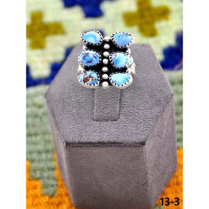 Bague ajustable en argent sterling plaqué or rose et turquoise, sertie clos, faite à la main, style Southwest Golden Hills, taille unique, cadeau - Product Image 1