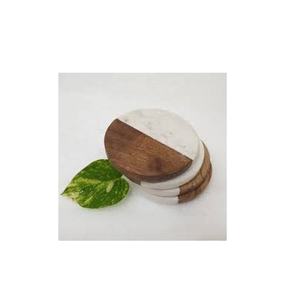 Venta al por mayor de lujo decoración del hogar esteras y almohadillas de resina de madera nueva producción precio barato posavasos de resina y madera para bodas fiestas - Product Image 1