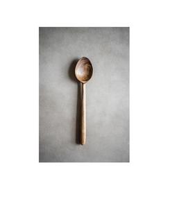 Cuchara de Madera Bellamente Elaborada, Diseñada para Cocinar, Servir y Remover con Estilo en Cocinas Caseras - Product Image 1