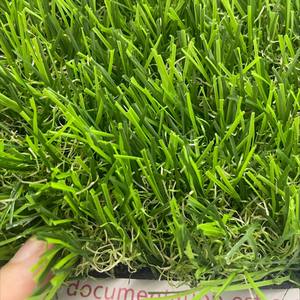 Césped artificial de alta calidad, soluciones de paisajismo profesional, contenedor de carga de césped de jardín duradero hecho en Vietnam personalizado - Product Image 4