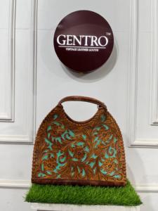 Bolso de mano de cuero tallado en herramientas occidentales hecho a mano para mujer estilo vaquera - Product Image 5