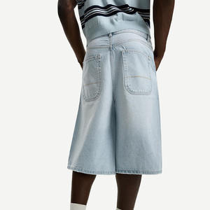 กางเกงยีนส์ขาสั้นผ้าฝ้าย100% ลำลองสำหรับผู้ชายกางเกงขาสั้นผ้าเดนิมแผ่นหนังประดับพลอยเทียมสำหรับล้างโลโก้ออกแบบได้ตามต้องการ - Product Image 2