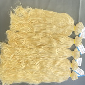 Extensiones de Cabello Humano Rubio de Alta Calidad y Lujo, Ondulado Natural, Sedoso, Precio al por Mayor - Product Image 3