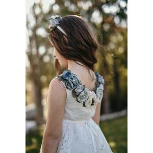 Vestito da ragazza con Design speciale, cintura ricamata, abito da ragazza con dettagli floreali, abito in pizzo