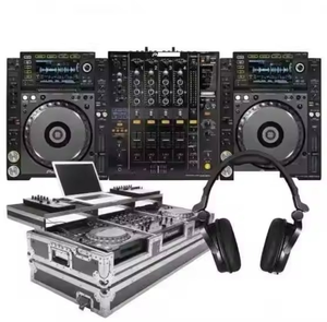 EN STOCK Nouvel ensemble DJ authentique avec 2x CDJ 2000 et 1x 900 Nexus, source de lumière électrique, prêt à être expédié - Product Image 1