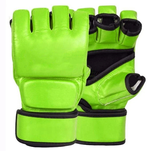 Fabricant OEM au Pakistan, gants MMA en cuir de haute qualité, thermiques pour l'hiver, respirants, évacuant l'humidité, personnalisables, quantité en vrac - Product Image 3