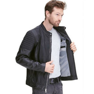 Chaqueta de piel sintética de piel de oveja para hombre en tela de lona personalizada negra con cuello levantado y logotipo frontal de alta calidad - Product Image 3