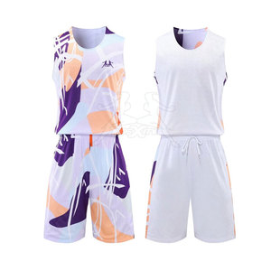 Conjunto de uniforme de baloncesto personalizado para la escuela o la liga, kit de camiseta de baloncesto atlético con impresión personalizada completa - Product Image 1