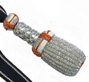 Noeud de sabre en fil rouge doré de haute qualité personnalisé OEM en coton et cuir PC Noeud de sabre de cérémonie élégant - Product Image 3