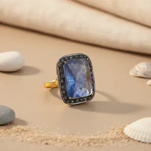 Anillo de Zafiro Chapado en Rodio y Diamante de Corte Ovalado, un Regalo de Joyería para Mujer - Product Image 1