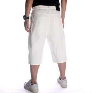 Short en jean d'été à la mode pour hommes avec décoration brodée conception de cordon de serrage élastique de taille moyenne pour une tenue décontractée quotidienne - Product Image 3