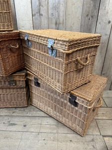 Durable Eco-Friendly Modern Natural Rattan <b>Basket</b> <b>with</b> <b>Handles</b> for Market Shopping Food/Drink Storage & Daily Use - Product Image 4