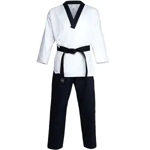 Uniforme de Taekwando Uniforme de karaté d'arts martiaux tendance pour l'entraînement Style de vêtements Logo personnalisé Ensembles d'uniformes de Taekwondo Vente en gros