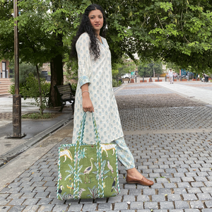 Bolsa de Mano de Algodón Acolchada Reversible Hecha a Mano de la Mejor Calidad, Bolsa de Hombro Grande para Viajes, Bolsa de Compras Estampada para Verano, Otoño e Invierno - Product Image 5