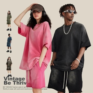 Conjunto de camiseta y pantalones cortos para hombre, ropa deportiva unisex informal, vintage, lavado con ácido - Product Image 2