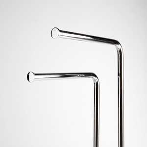 Support à 2 serviettes chromé avec base ovale pour articles de bain et toilettes - Product Image 2