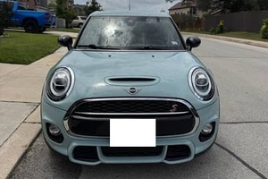 MINI COOPER S HARDTOP 4 PORTES ÉDITION BLEU GLACE 2019 PRÊT À ÊTRE EXPÉDIÉ - Product Image 1
