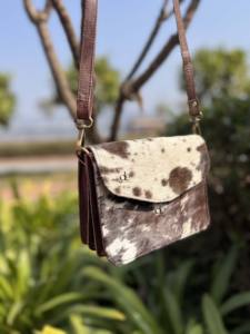 Real Cowhide Leather Hair on Hide Fur Handbag Purse Multi Uses Stylish Leather New Design <b>Sling</b> <b>Bag</b> Shopping <b>Bag</b> <b>Women</b> - Product Image 2