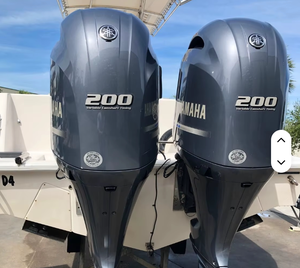 Moteur hors-bord Yamaha Twin 200 HP 4 temps CHART TOPPING - Product Image 4
