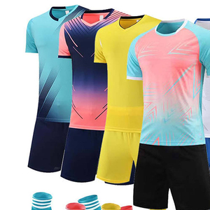 Uniformes de Fútbol Personalizados para Hombre, Conjunto de Camiseta de Fútbol de Color Sólido con Servicio OEM, Nuevos Uniformes de Fútbol Personalizados - Product Image 3
