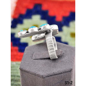 Bague Naja ajustable artisanale du Sud-Ouest, incrustation en turquoise Kingman et argent sterling plaqué or rose et rhodium, cadeau - Product Image 1