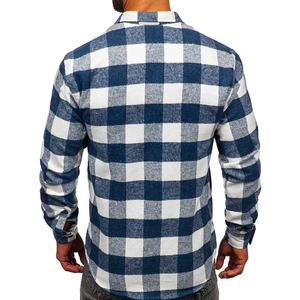 Chemise classique en flanelle à carreaux buffle bleu et blanc avec poches plaquées pour vêtements décontractés ou de travail pour hommes - Product Image 2