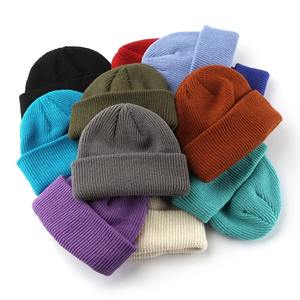 Gorro de invierno de Color sólido teñido en blanco liso de alta calidad Gorro de punto acrílico con puños FZ - Product Image 2
