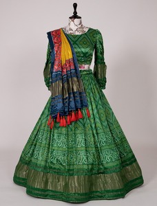 India tradicional Look Pure Gaji Silk Bandhej Digital Printed Ghaghra Choli Mujeres Moda en ropa étnica a los mejores precios - Product Image 5